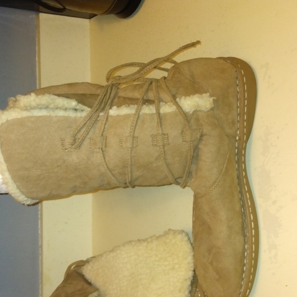 AIR WALK SUEDE MOCCASINS  BOOTS SIZE 12